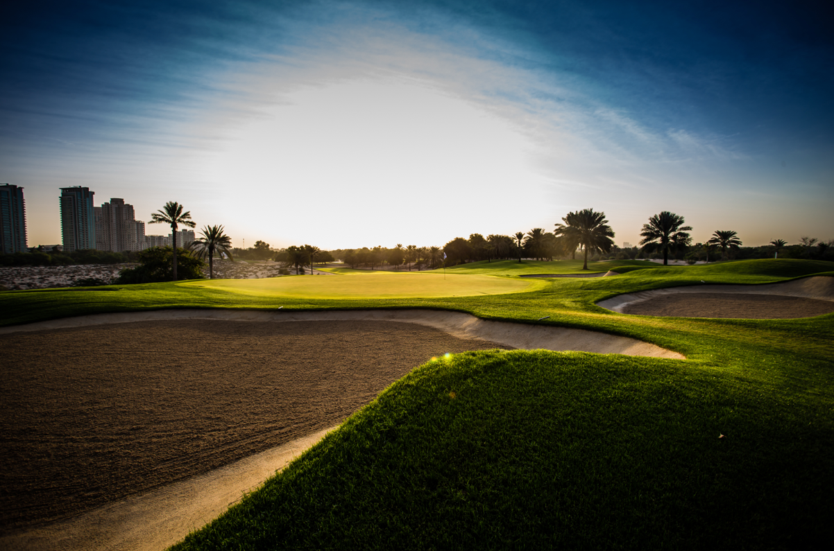 The spectacular par 4 eighth is one of the Majlis course's most recognisable holes