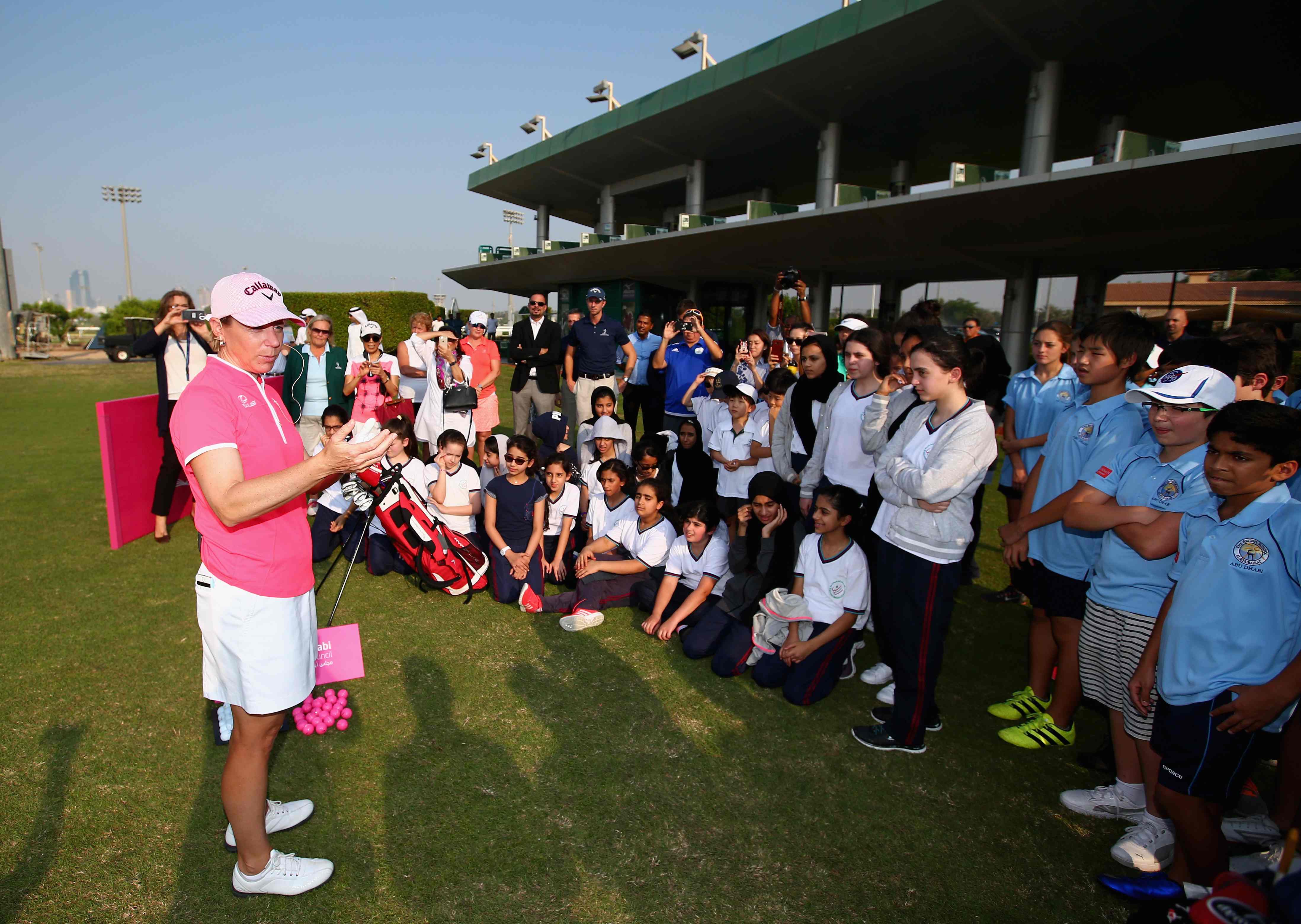 annika-inspires-the-younger-golfers-of-abu-dhabi