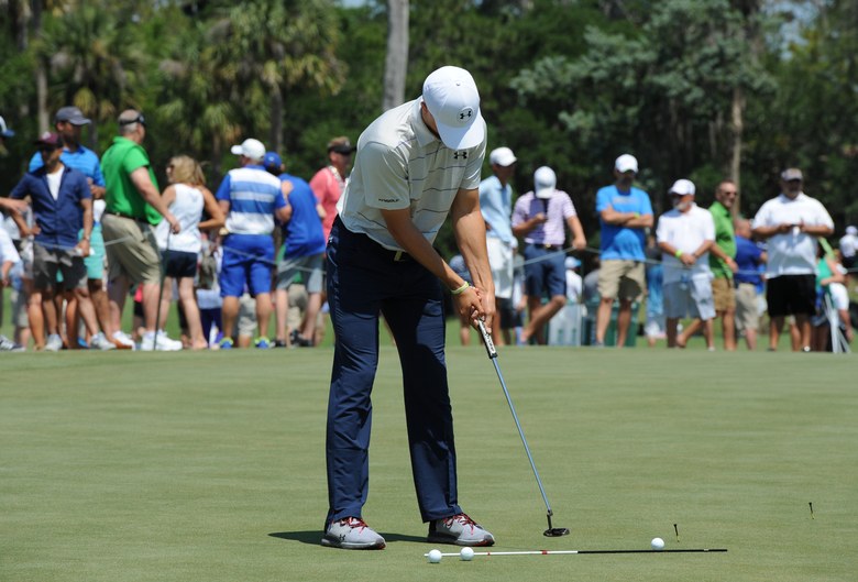 After flirting a new flat stick, Jordan Spieth old putter back in the bag Colonial