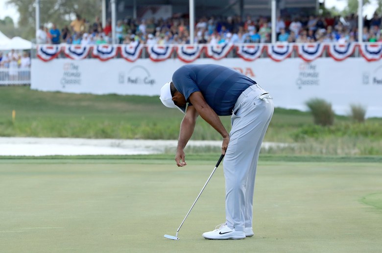 Tiger Woods tripped up by Bear Trap and his putter, but still tied for 11th in Honda Classic