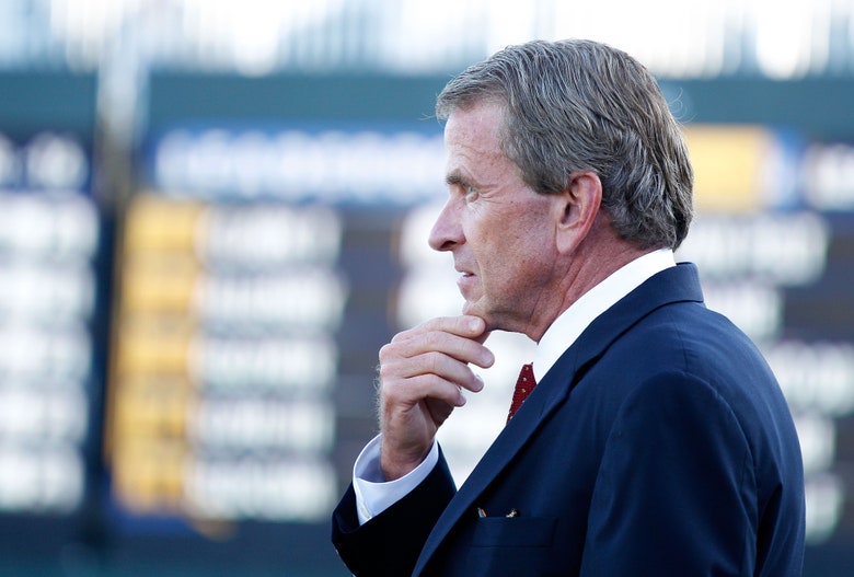 Former PGA Tour Commissioner Tim Finchem becomes latest selection for the World Golf Hall of Fame