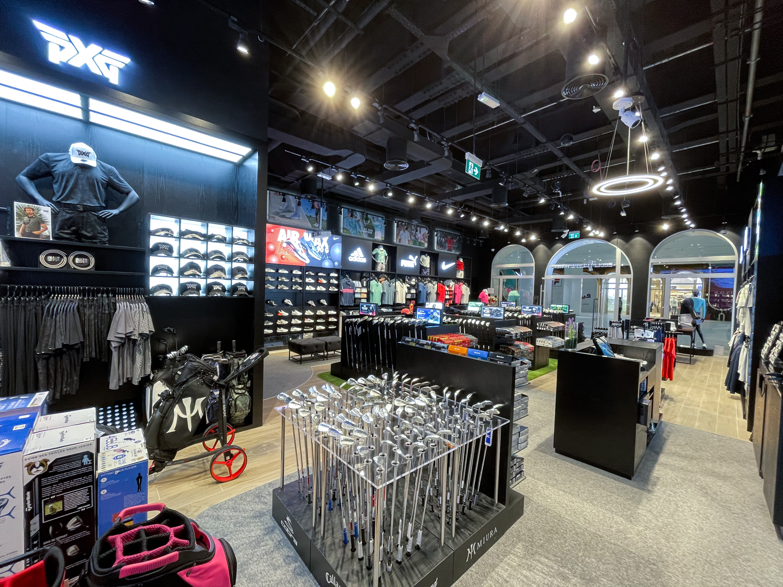 eGolf Megastore opens new flagship store in Downtown Dubai