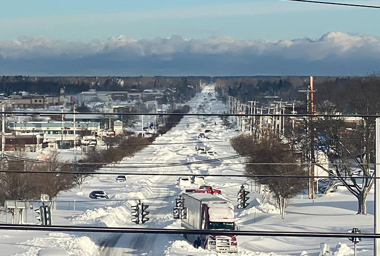 WATCH: Historic festive snowstorm topples two different Buffalo-area golf domes