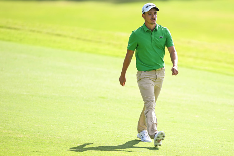 Vaillant vaults to Bahrain summit