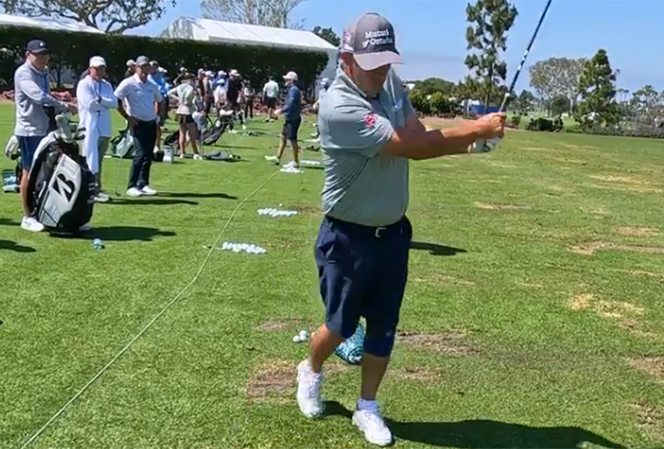 Padraig Harrington tries to imitate Scottie Scheffler’s footwork, completely fails