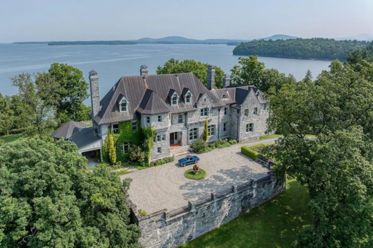 This mind-blowing Vermont estate with a 33-hole private golf course is a steal … even at $23 million
