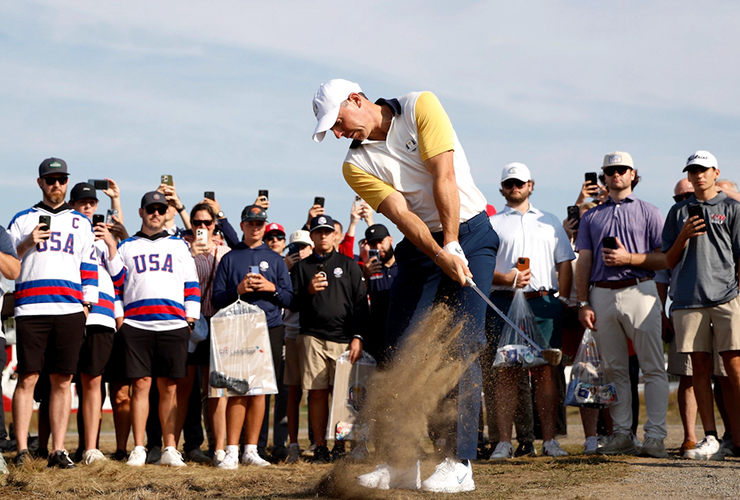 Rory McIlroy gets an early taste of the rowdy New York fans after missing green during Ryder Cup practice round