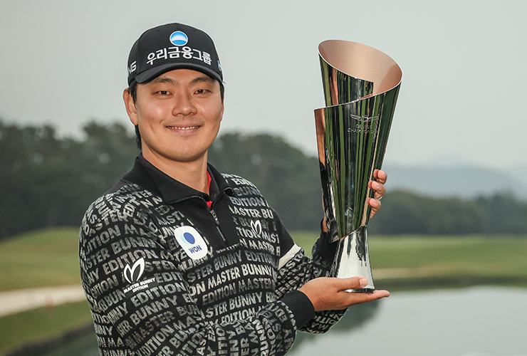 Korean Lee lands maiden DP World Tour title at the Genesis Championship