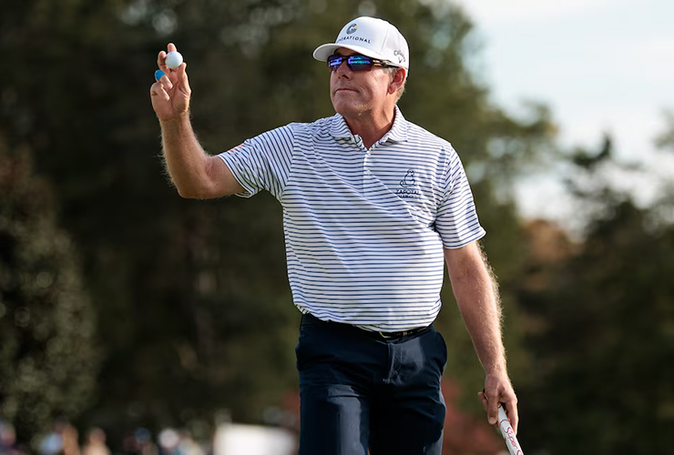 Watch Justin Leonard’s eagle on the final hole to win his second senior title this year