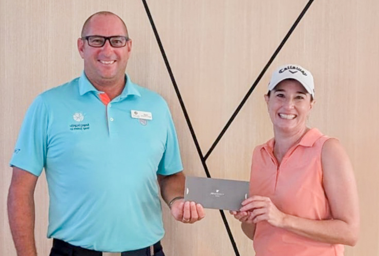 Lynn Casey claims top spot at Al Mouj Golf