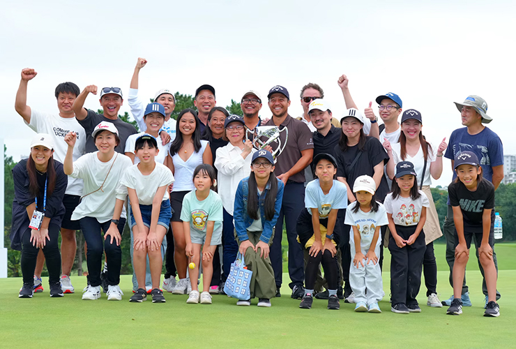 Xander Schauffele ends a frustrating season on the course with a sentimental victory in Japan