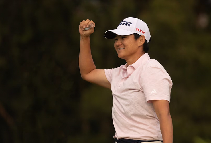 Former World No. 1 Yani Tseng wins for the first time in nearly 12 years