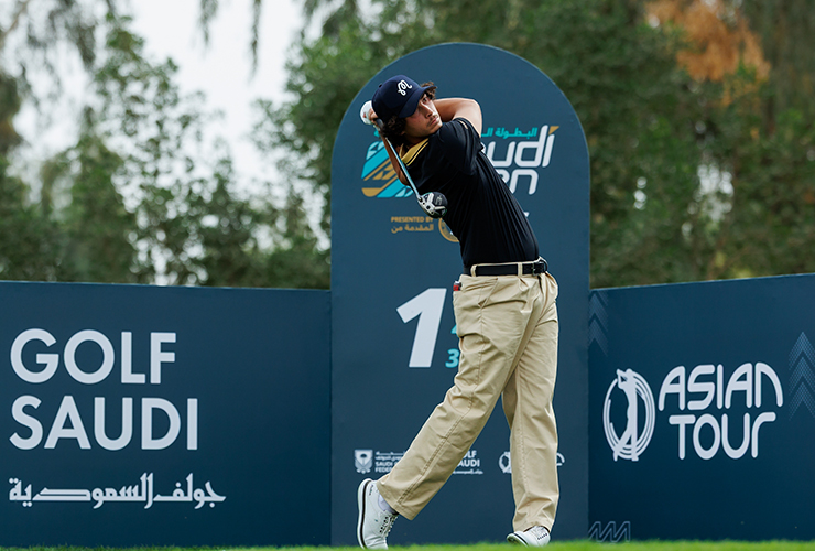 Adam Bresnu shines on opening day of Saudi Open as Saptak Talwar leads