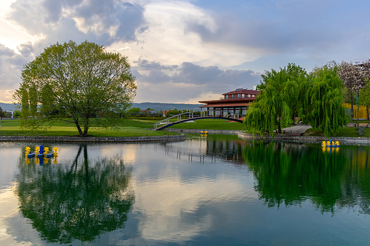 Golf Travel Guide 2026: Five destinations. Every round worth the flight.