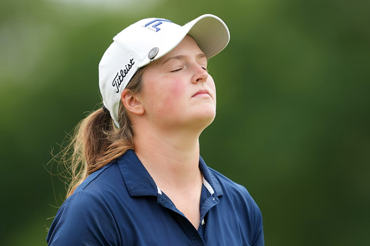 You have to see how short the putt was that Lottie Woad missed on the last hole to lose the Meijer LPGA Classic