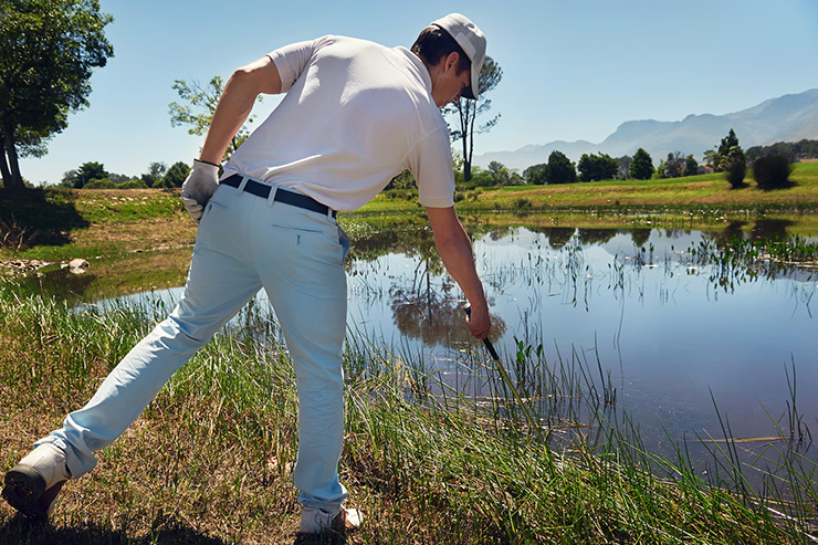 Rules of Golf Review: My ball ‘might’ be in a pond, but I can’t find it. Can I just take a drop, add a penalty stroke and move on?