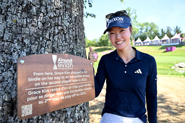 Everybody wants to replicate Grace Kim’s incredible shot at Evian … except Grace Kim