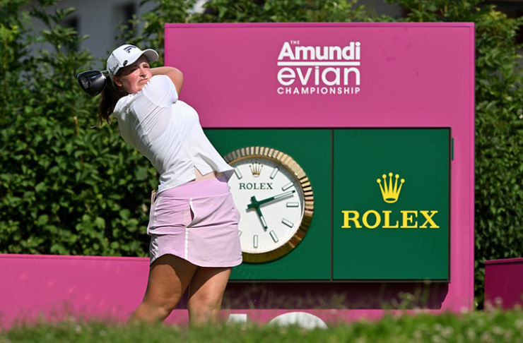 Lottie Woad fires 64 to lead at midway mark of Amundi Evian Championship